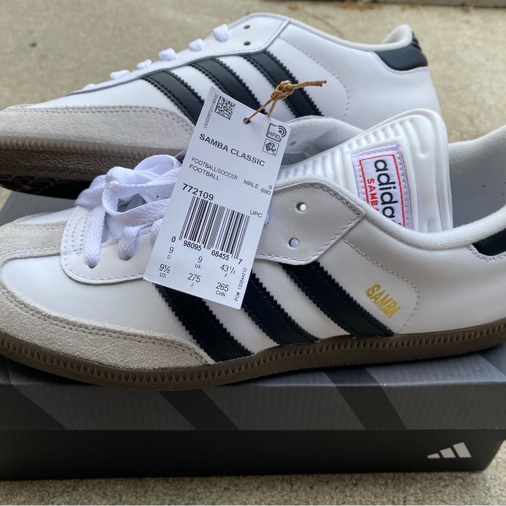 Samba Classic Soccer Adidas